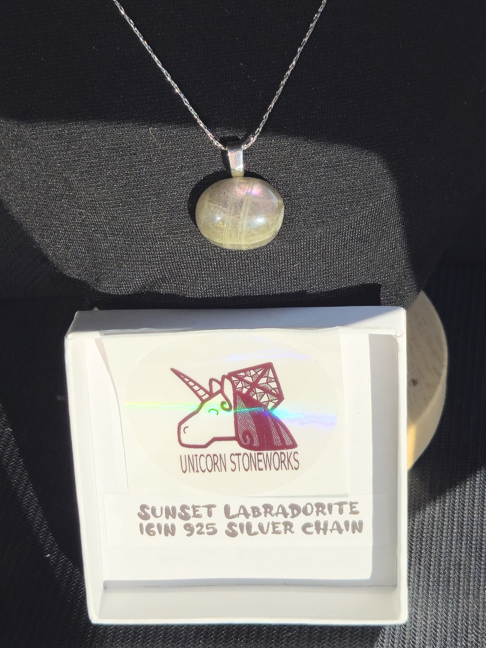 Sunset Labradorite Pendant Necklace - Yellow Gold